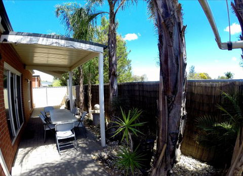 Shamore Apartments - Eleventh Street - Caravan Park Accommodation 1