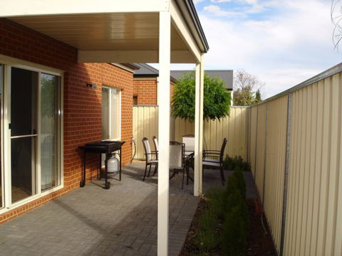 Shamore Apartments - Eleventh Street - Caravan Park Accommodation 7