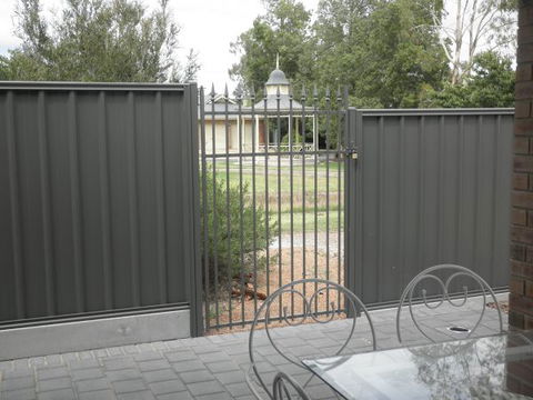 C&C's Bed And Breakfast - Tourism Gold Coast 10
