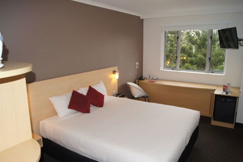 Ibis Sydney Olympic Park - Tourism Listing 1
