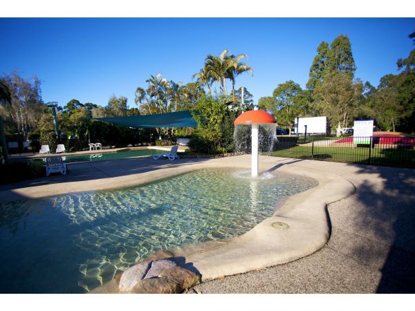 Ingenia Holidays Noosa Logo and Images