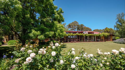 Mulberry Lodge Country Retreat - Victoria Tourism 0