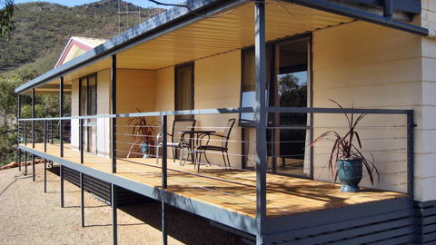 Devil's Peak Bed & Breakfast - Tourism Bookings WA 0
