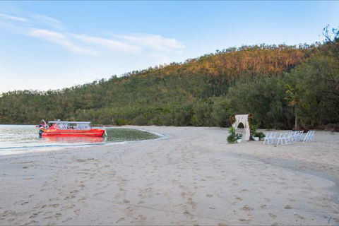 Paradise Cove Whitsundays - Victoria Tourism 4