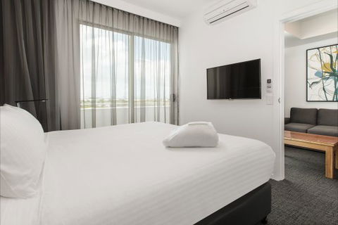 Best Western Plus Lake Kawana Hotel - Tourism Bookings WA 5