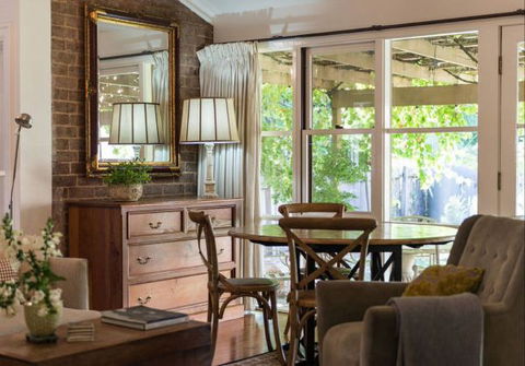 Cadogan Central Luxury - Caravan Park Accommodation 4