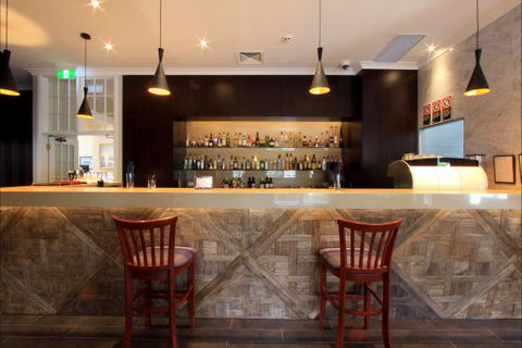 Crowne Plaza Hawkesbury Valley - Car Rental 4