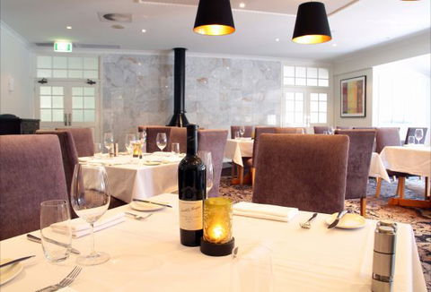 Crowne Plaza Hawkesbury Valley - Car Rental 9