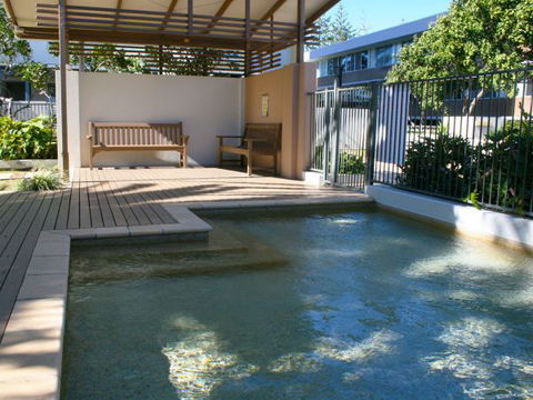 Indigo Blue Beachfront Holiday Apartments - Caravan Park Accommodation 7