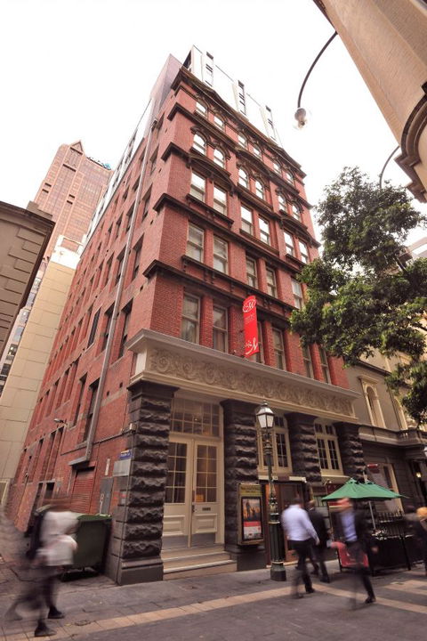 Metro Apartments On Bank Place - Victoria Tourism 2