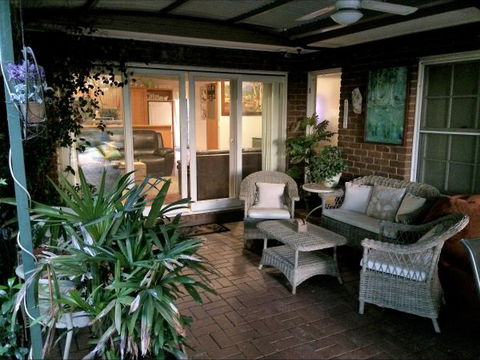 Palm Haven Bed And Breakfast - Caravan Park Accommodation 0
