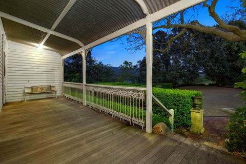 Plynlimmon The Cottage At Kurrajong - Car Rental 4
