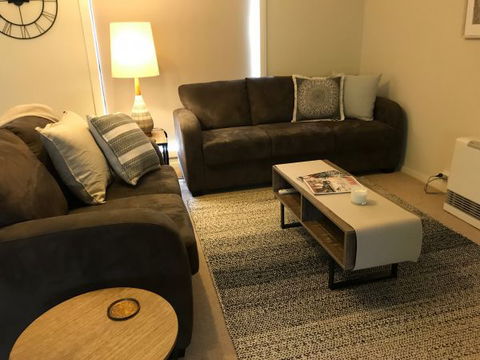 Townhouse On Deas - Caravan Park Accommodation 2