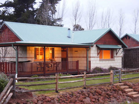 Clover Cottage Country Retreat - Tourism Listing 0