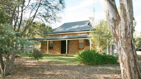 Cooke Cottage - Caravan Park Accommodation 0