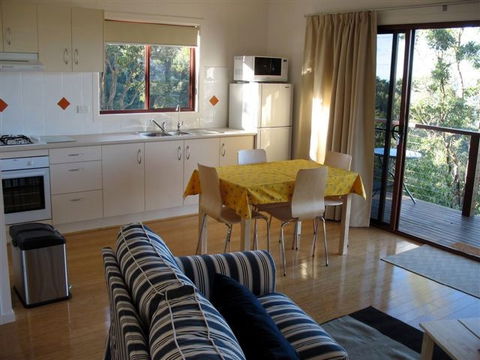 EcoRidge Hideaway - Victoria Tourism 3