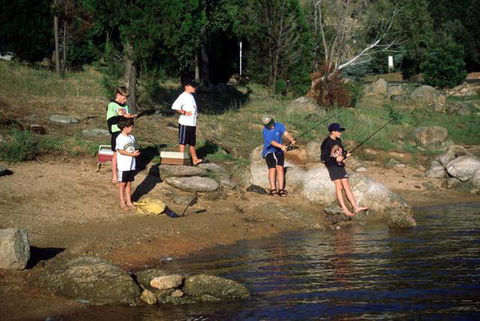 Inland Waters Holiday Parks - Caravan Park Accommodation 1