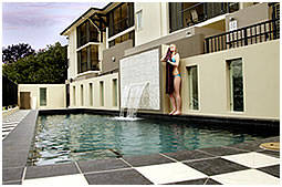 Kangaroo Point Holiday Apartments Logo and Images