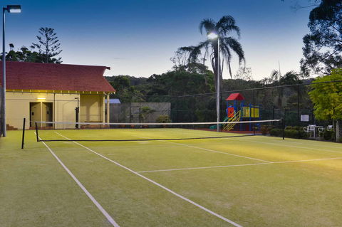Pacific Palms Resort - Car Rental 8