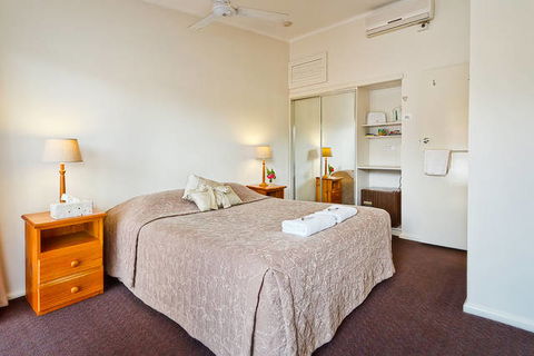 Premier Motor Inn - Tourism Listing 0