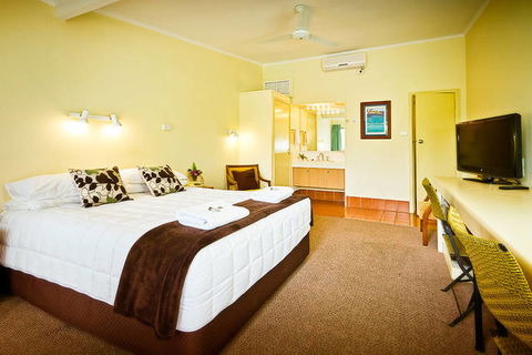 Premier Motor Inn - Tourism Listing 1