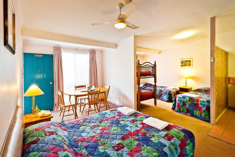 Premier Motor Inn - Tourism Listing 7