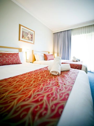 Quality Hotel Dickson - Tourism Bookings WA 1