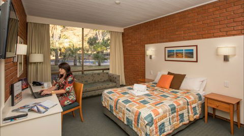 Alice In The Territory - Victoria Tourism 13