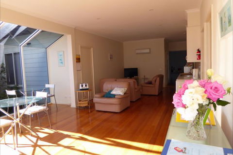 Apollo Bay Bed And Breakfast - Tourism Listing 8