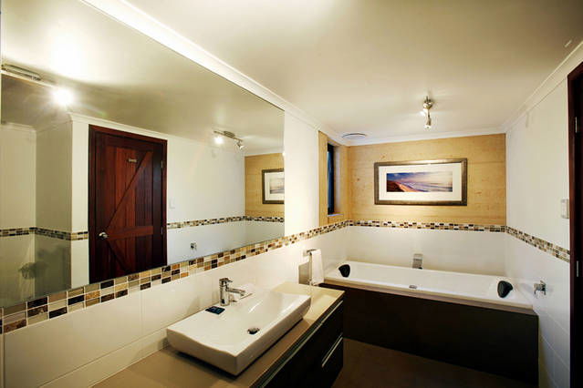Whalers Cove Villas - thumb 0
