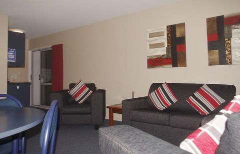 Phoenix Motels - Accommodation New Zealand 2