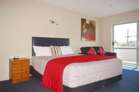 Phoenix Motels - Accommodation New Zealand 9