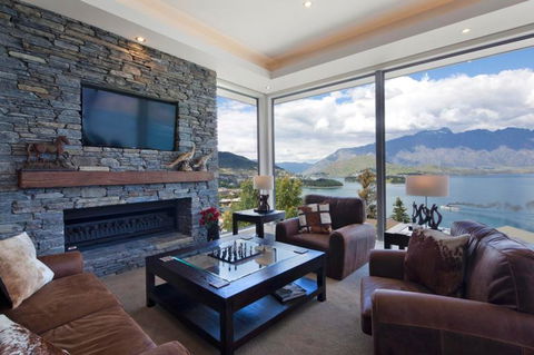Aspen House - Accommodation New Zealand 0