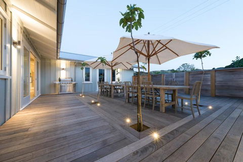 The Beach House At Te Ngaere Bay - Accommodation New Zealand 3