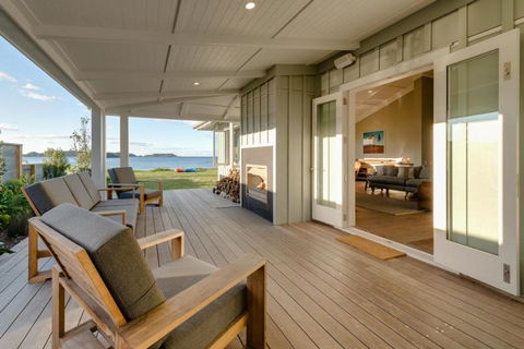 The Beach House At Te Ngaere Bay - Accommodation New Zealand 9