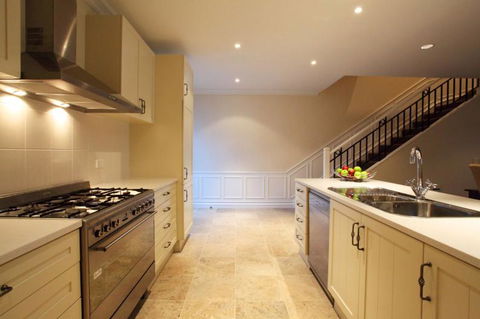 Lakeside Living - Accommodation New Zealand 5