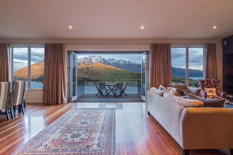 Views On Tussock  - Accommodation New Zealand 0
