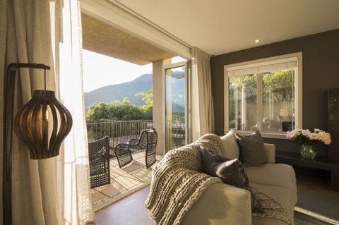 Central Queenstown Views - Accommodation New Zealand 7