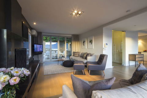 Central Queenstown Views - Accommodation New Zealand 9