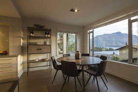 Central Queenstown Views - Accommodation New Zealand 18