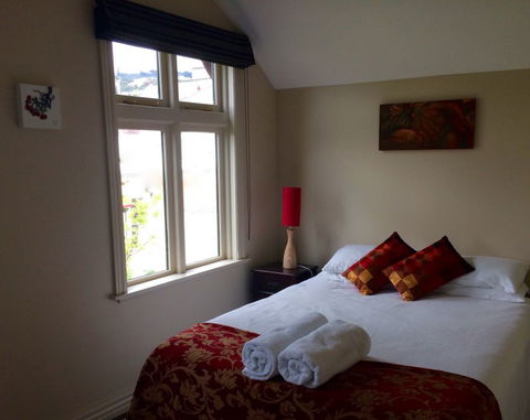 Wellington City Townhouse - Accommodation New Zealand 7
