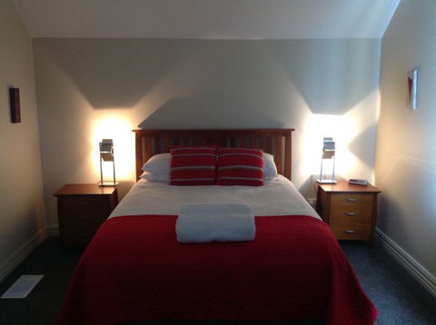 Wellington City Townhouse - Accommodation New Zealand 12