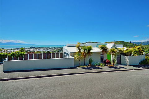 Aporo - Nelson/Stoke Holiday Home - Accommodation New Zealand 1