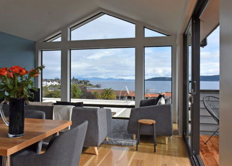 Eiffel Holiday Home - Accommodation New Zealand 3