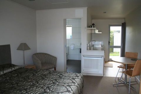 Anchorage Motel - Accommodation New Zealand 0