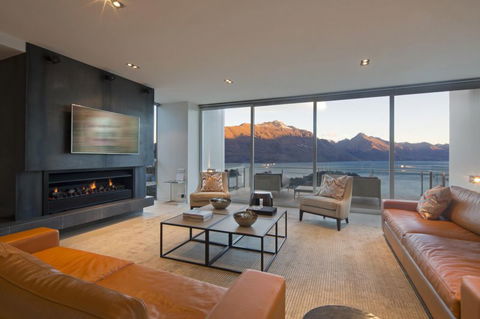 Villa De Luxe  - Accommodation New Zealand 0