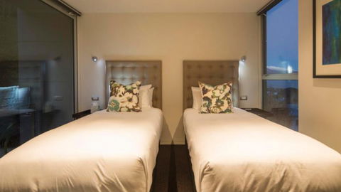 Villa De Luxe  - Accommodation New Zealand 5
