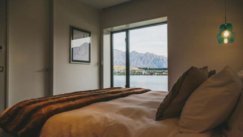 Lakehouse Joela - Accommodation New Zealand 9