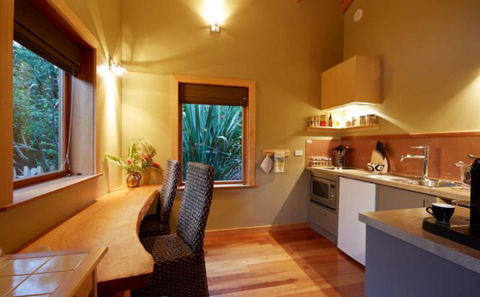 Bush Suites At The Resurgence - Accommodation New Zealand 9
