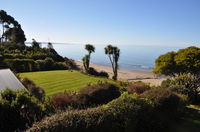 Adrift in Golden Bay - Beachfront Cottages